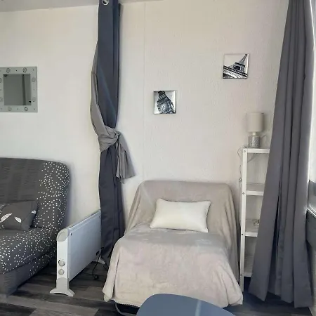 아파트 Pour 4 - Piscine, Parking, Lave-linge, Proche Commerces - Fr-1-702-23 아그