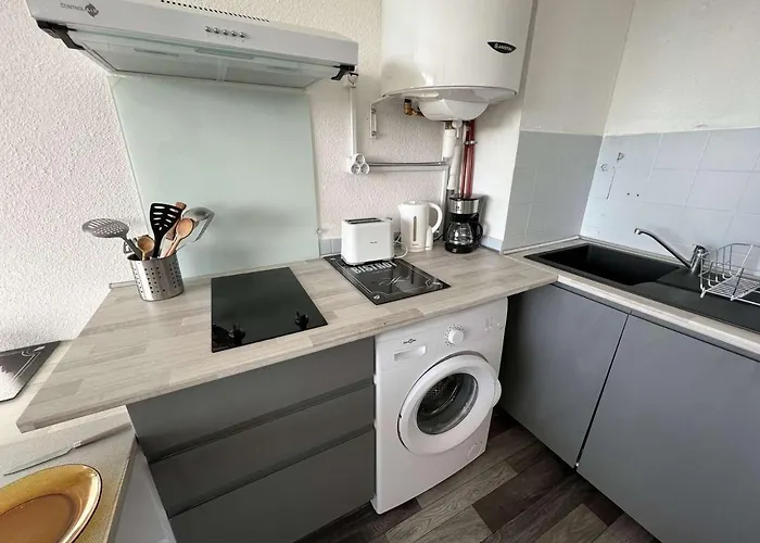 Pour 4 - Piscine, Parking, Lave-linge, Proche Commerces - Fr-1-702-23 Apartament *